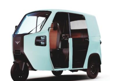 Montra Electric Super Auto Debuts at Bharat Mobility Expo 2025: A Urban Transport Revolution!