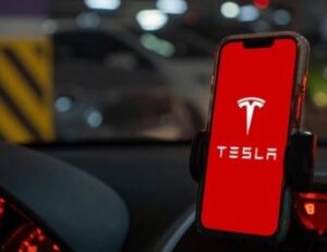 Tesla Signs Lease for First Mumbai Showroom: A Bold Step into India's EV Future!