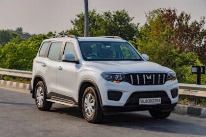 Tata-Harrier-EV-vs-Mahindra-XEV-9e-Entry-level-variants-compared