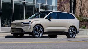 2026-Volvo-EX90-Adopts-800-Volt-EV-Tech—250-km-Range-In-Just-10-Minutes