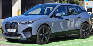 BMW-iX-2025:-India’s-Most-Powerful-Luxury-EV-SUV-Explained