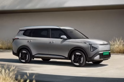 The-Kia-Carens-Clavis-EV-From-Petrol-MPV-to-Electric-5,000-km